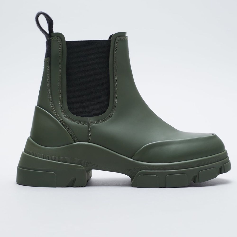 NWT. Zara Green Low Heel Rubberized Ankle Boots. Size 10.